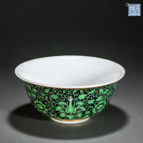 Qing Dynasty glazed flower bowl