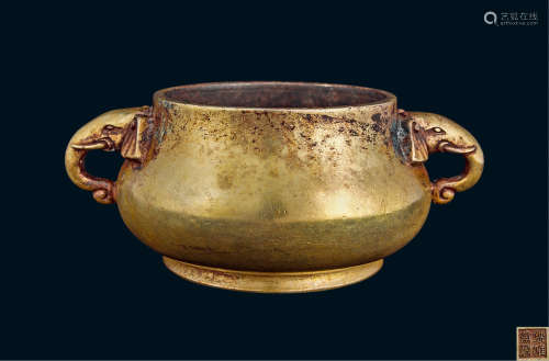 铜鎏金象耳香炉