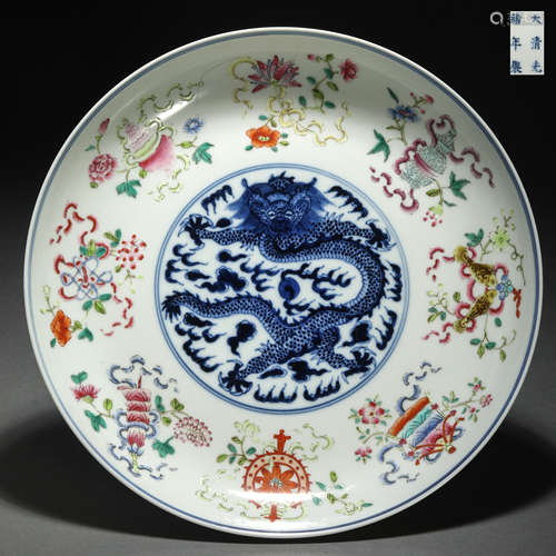 Qing Dynasty Blue and White Pastel Dragon Pattern Eight Trea...