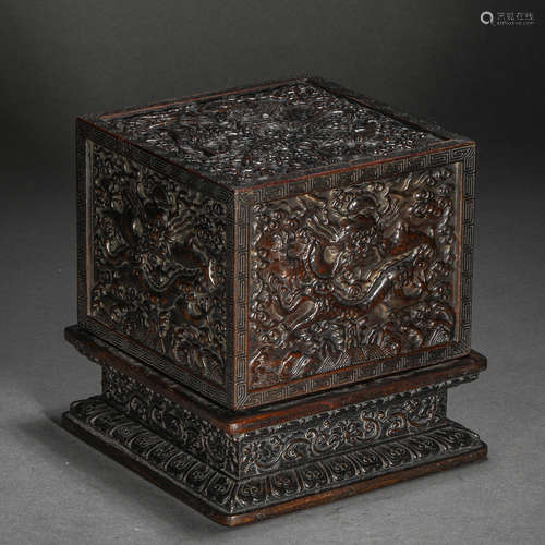 Qing Dynasty red sandalwood seal box with dragon pattern