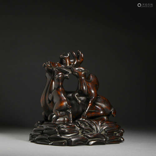 Qing Dynasty red sandalwood deer ornament