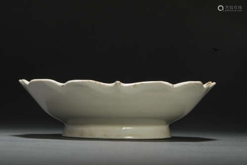 Song Ding ware flower mouth plate