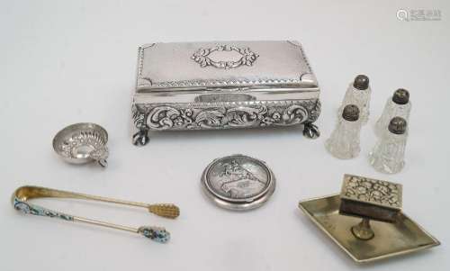 A Spanish silver trinket box, 20th century, of rectangular f...