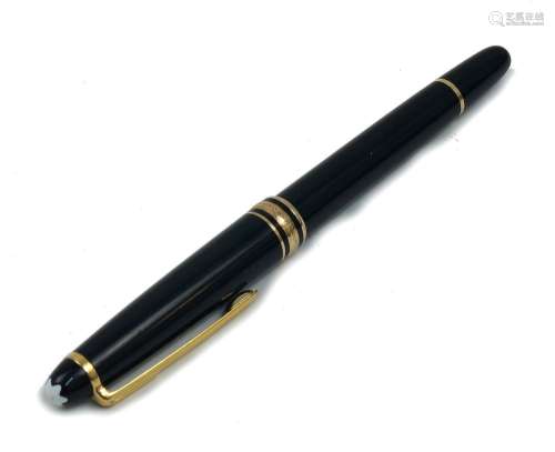 A Montblanc Meisterstuck fountain pen, with 14k bi-colour 48...