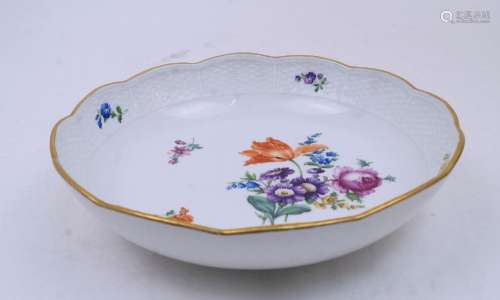 A Meissen porcelain floral bowl, 20th century, with polychro...