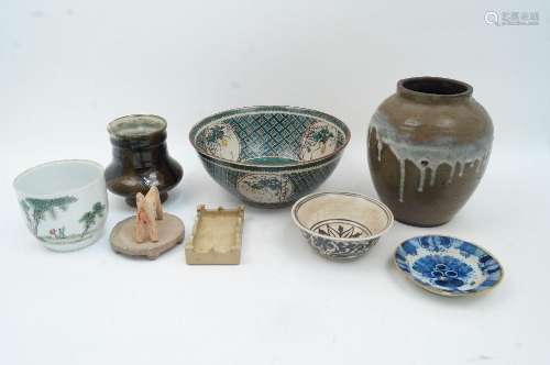 A group of ceramics, 19th - 20th century, to include a famil...