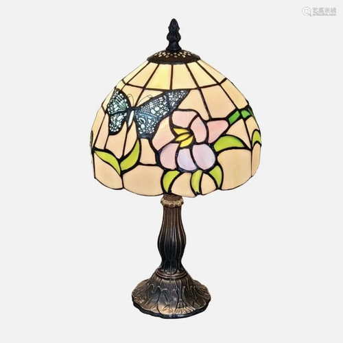 Beautiful Butterfly Tiffany Style Table Lamp