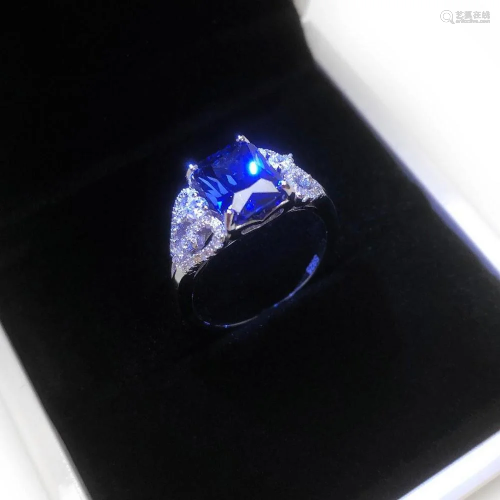 Exquisite Ladies Silver 925 Blue Stone Ring With LED Ring Bo...