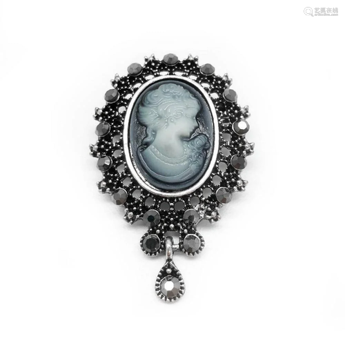 Elegant Silhouetted Gray Semi Precious Cameo Brooch