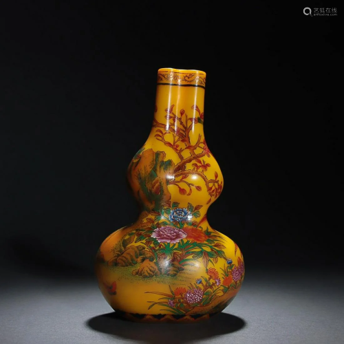 CHINESE PAINTED-ENAMEL YELLOW GLASS DOUBLE-GOURD VASE DEPICT...