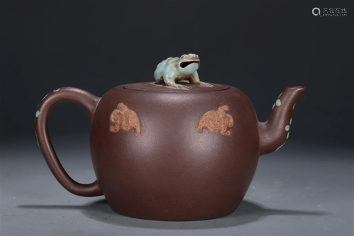 A Yixing Clay 'Toad' Ewer