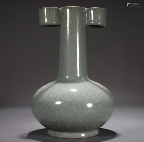 A Ruyao Vase