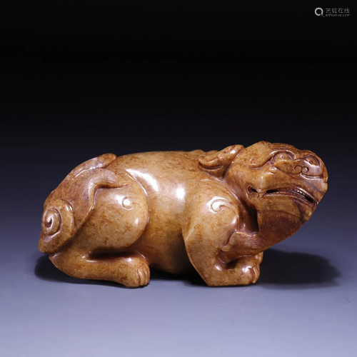 A Superb Hetian Jade Recumbent Beast