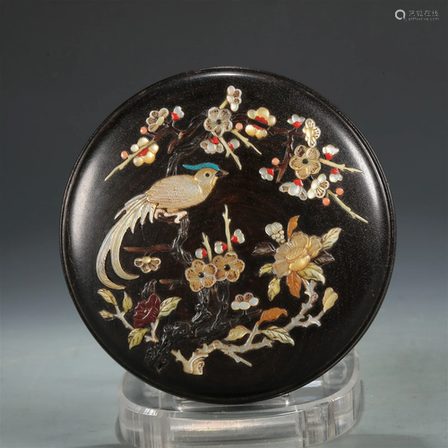 A Marvelous Zitanwood Gem-Inlaid 'Flower& Bird'...