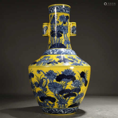 A Blue And White Yellow-Ground 'Lotus' Vase