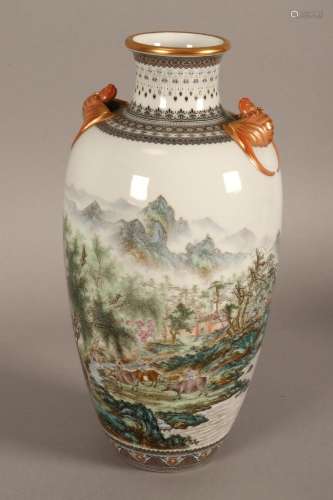 Good Chinese Porcelain Vase,