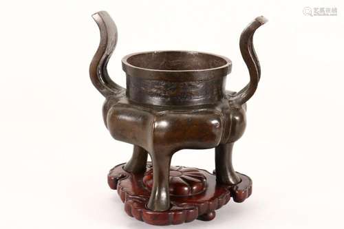 Large Chinese Bronze Twin Handled Censer,