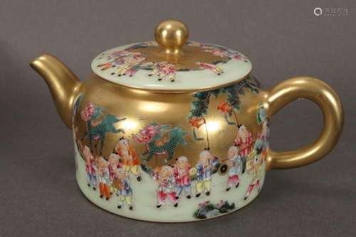 Chinese Porcelain Teapot,