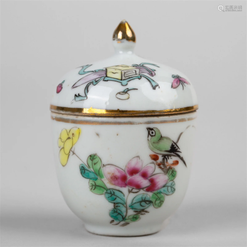 Flower and Bird Famille Rose Dark Eight Treasures, small lid...