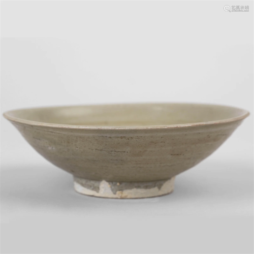 Yuan Ming dynasty bowl (with damage)