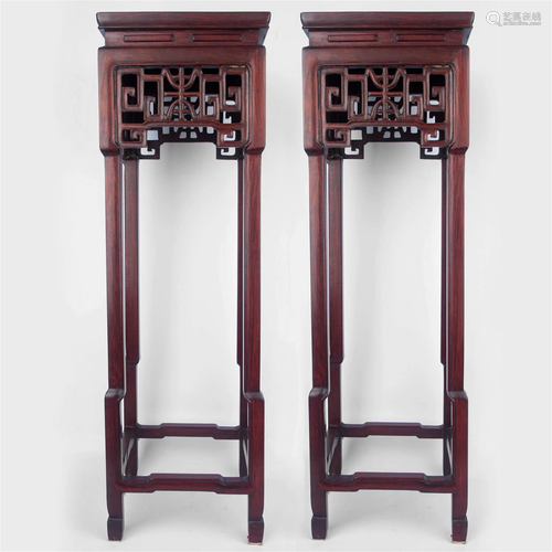 A PAIR OF MAHOGANY FLOWER STAND, REPUBLIC OF CHINA