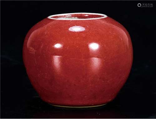 红釉苹果水盂