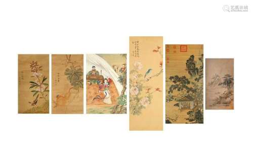 A COLLECTION OF SIX CHINESE SCROLL PAINTINGS AND PRINTS. Com...