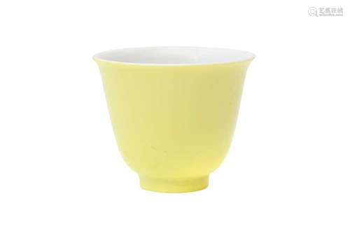 A CHINESE LEMON-YELLOW GLAZED CUP