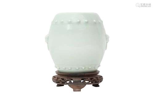 A CHINESE CELADON-GLAZED BARREL-SHAPED VASE