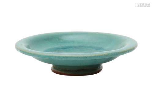 A CHINESE TURQUOISE-GLAZED DISH