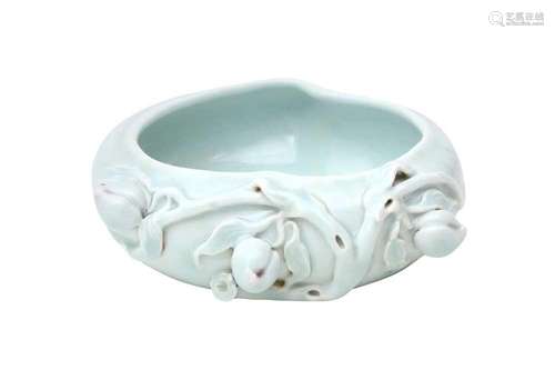 A CHINESE PALE CELADON GLAZED 'PEACH' WASHER