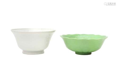 A CHINESE WHITE-GLAZED BOWL AND A GREEN-GLAZED 'PETAL' BOWL