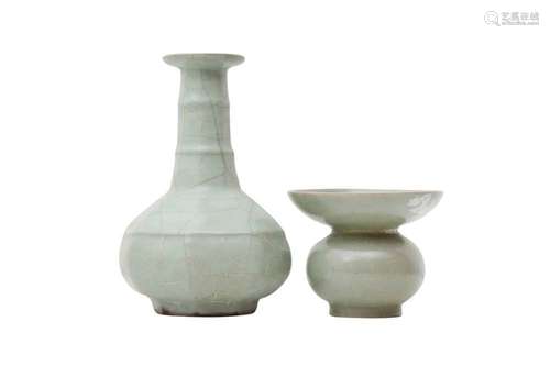 A CHINESE CELADON-GLAZED ZHADOU AND AN OCTAGONAL BOTTLE VASE