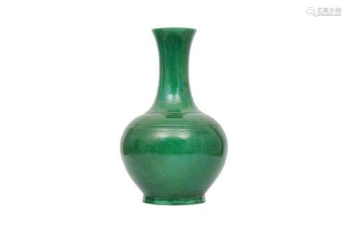 A CHINESE APPLE GREEN-GLAZED VASE