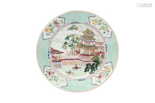 A CHINESE FAMILLE ROSE ‘PALACE SCENE’ DISH