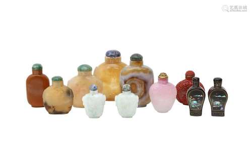 A SMALL COLLECTION OF CHINESE SNUFF BOTTLES