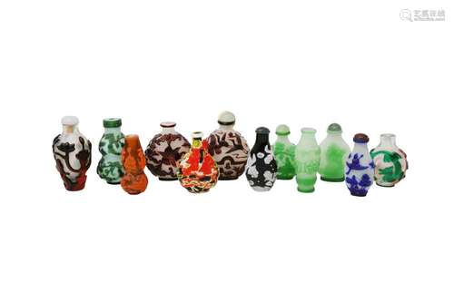 TWELVE CHINESE PEKING GLASS OVERLAY SNUFF BOTTLES