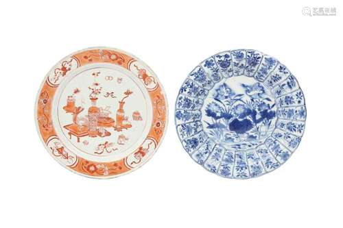 A CHINESE BLUE AND WHITE DISH AND AN IRON-RED DISH