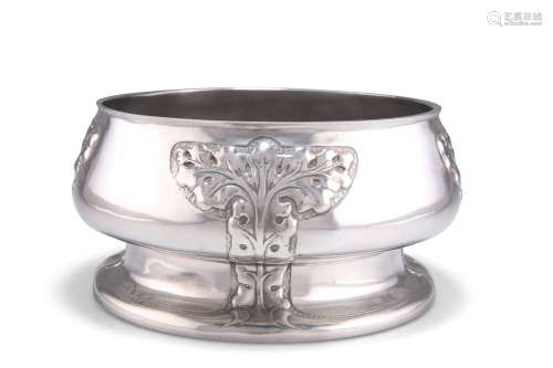 A LIBERTY & CO TUDRIC PEWTER BOWL, PROBABLY BY OLIVER BA...