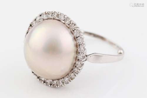 Ring mit Mabé Perle