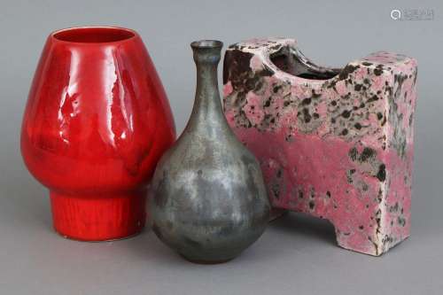 3 Mid-century Keramikvasen