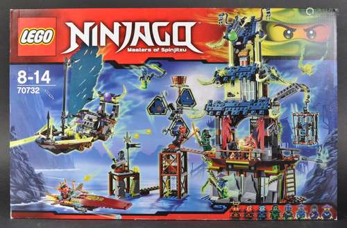 LEGO SET - NINJAGO - 70732 - CITY OF STIIX