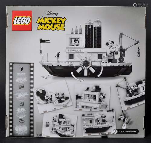 LEGO SET - MICKEY MOUSE - 21317 - STEAMBOAT WILLIE