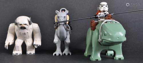 LEGO FIGURES - STAR WARS - DEWBACK, HOTH WAMPA & TAUNTAU...