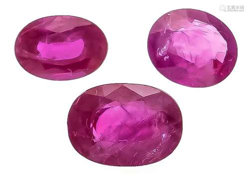 Rubies, oval faceted, 0.57 ct,