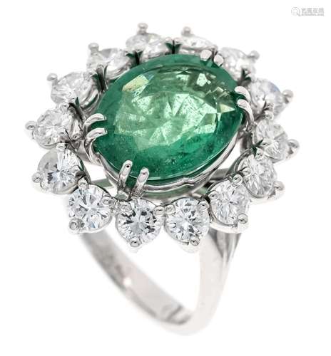 Emerald diamond ring WG 750/00