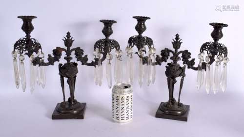 A PAIR OF 19TH CENTURY EUROPEAN GRAND TOUR BRONZE CANDLESTIC...