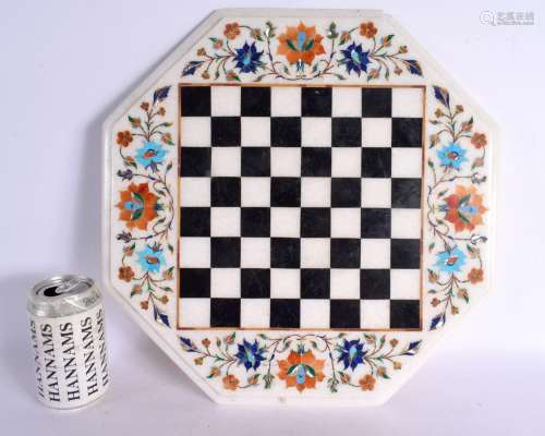 AN INDIAN AGRA MIXED HARDSTONE MARBLE CHESS BOARD decorated ...