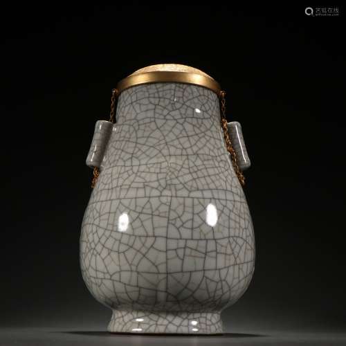 Chinese Qing Dynasty  Ge Kiln Vase