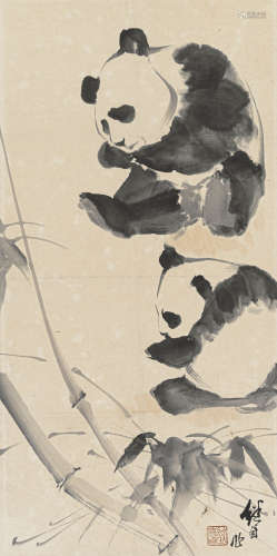刘继卣  熊猫 设色纸本 立轴